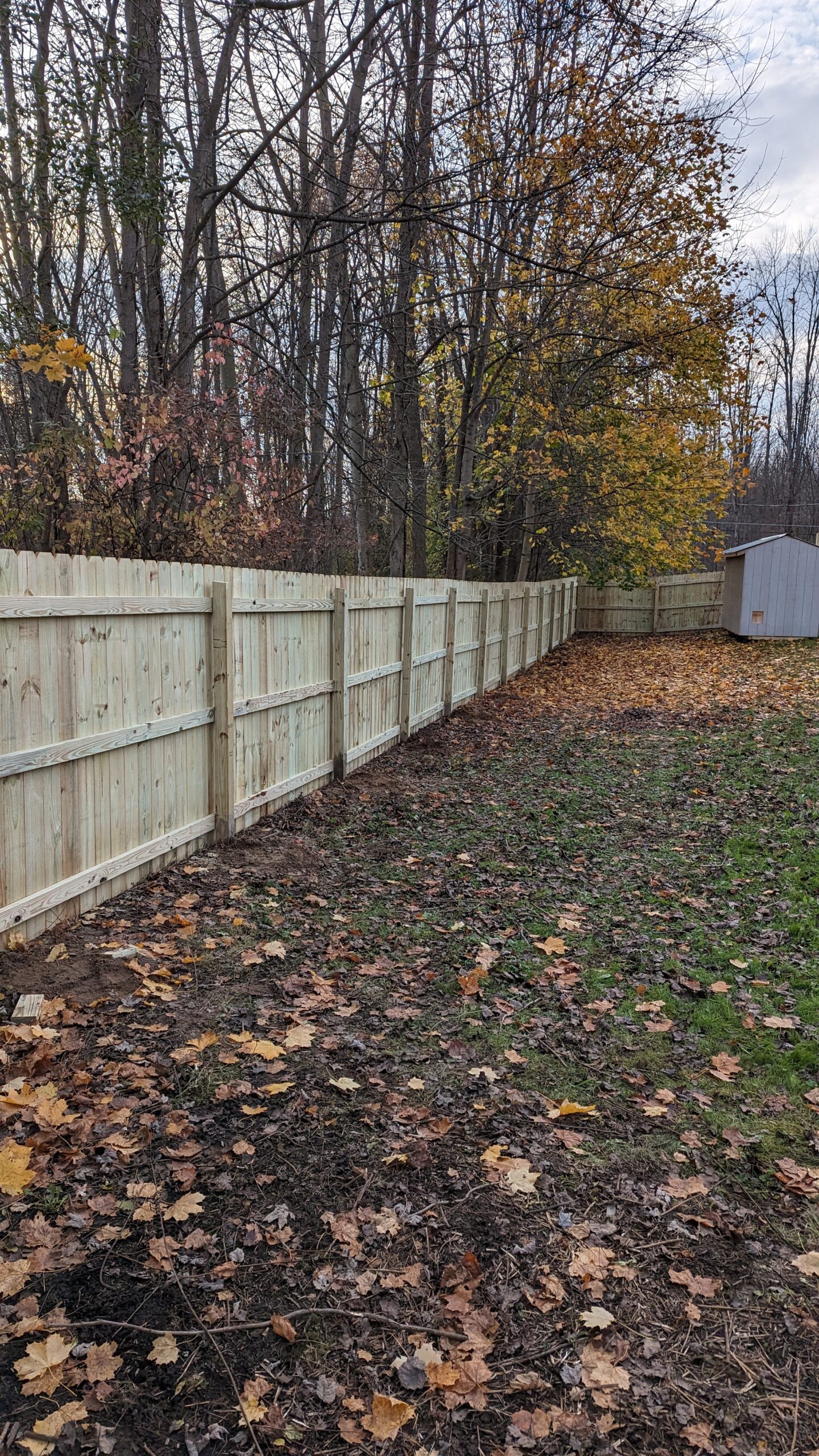 Custom fence build Farmington NY - Handy Harding